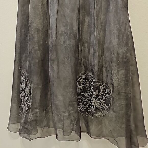 FLORYDAY midi dress size large. - Picture 2 of 10